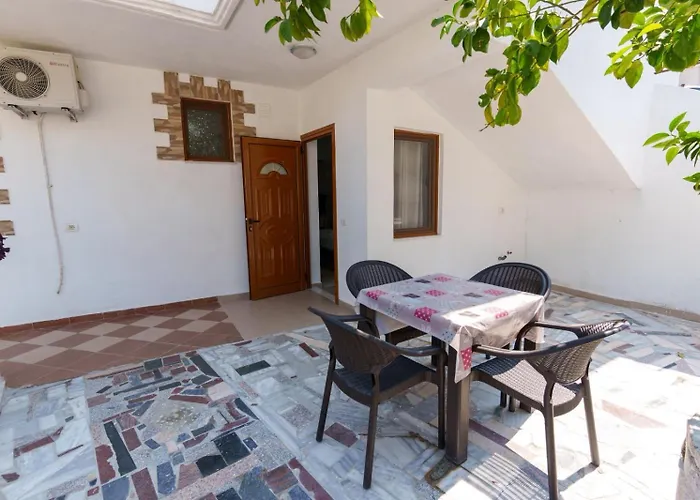 Nela Appartamento Sarandë