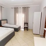 Nela * Sarande